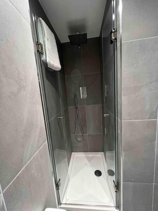 New Apartment, 10 Mins From Principality Stadium Cardiff Esterno foto